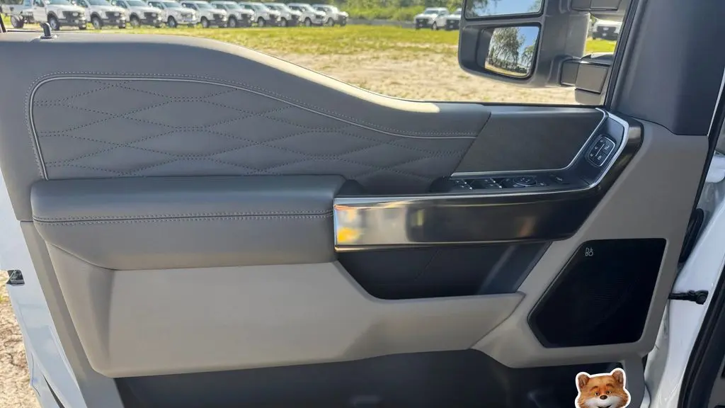 2025 Ford F-350 Super Duty XLT
