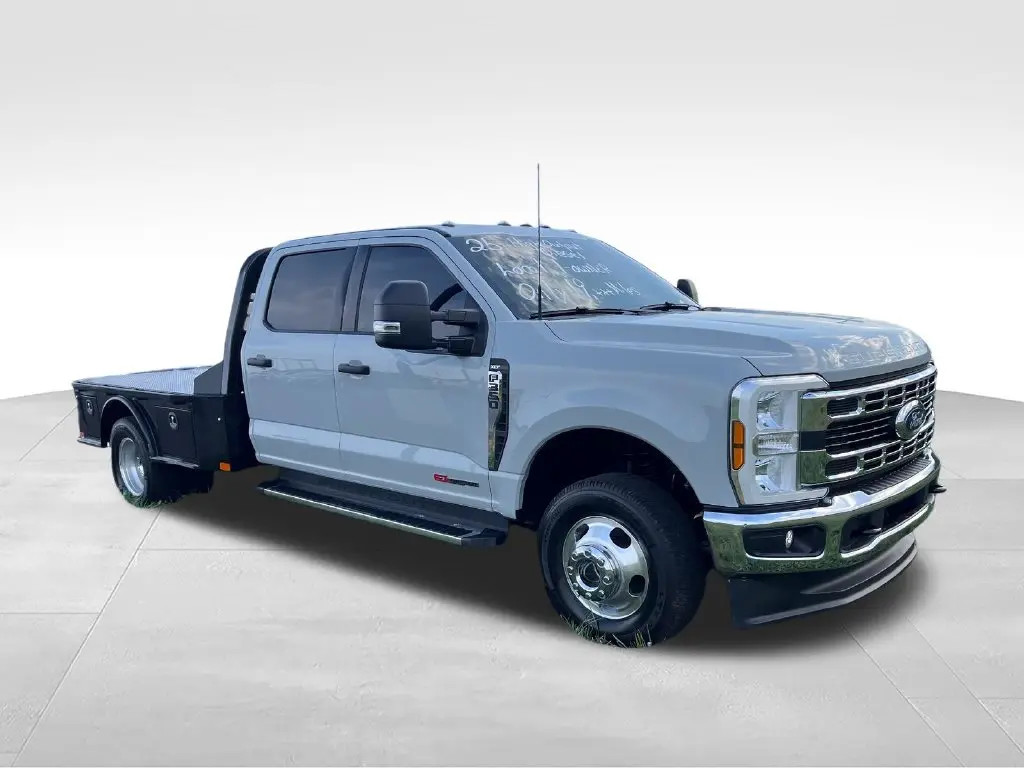 2025 Ford F-350 - $76,335
