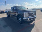 2025 F-350 Super Duty Thumbnail 3