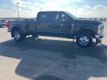 2025 F-350 Super Duty Thumbnail 4
