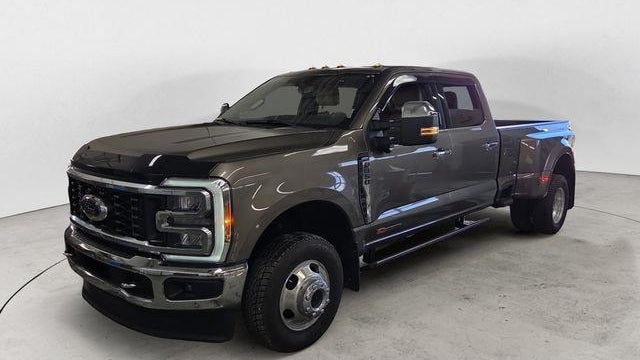 Preowned 2023 Ford F-350 Super Duty Platinum for Sale