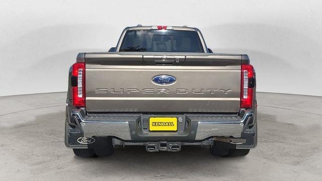 2023 Ford F-350 Super Duty Platinum