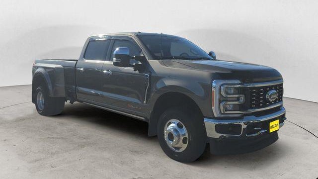 2023 Ford F-350 Super Duty Platinum