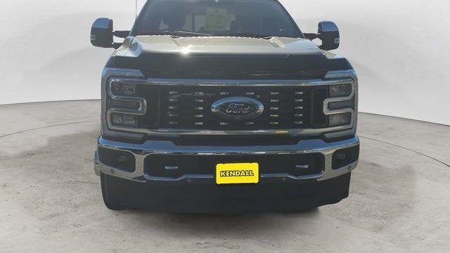 2023 Ford F-350 Super Duty Platinum