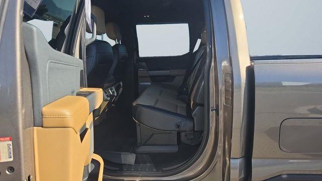 2023 Ford F-350 Super Duty Platinum