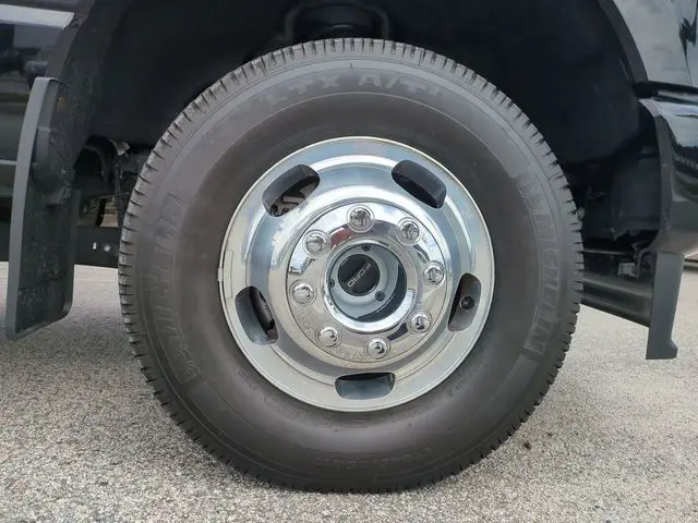 2025 Ford F-350 - $87,798
