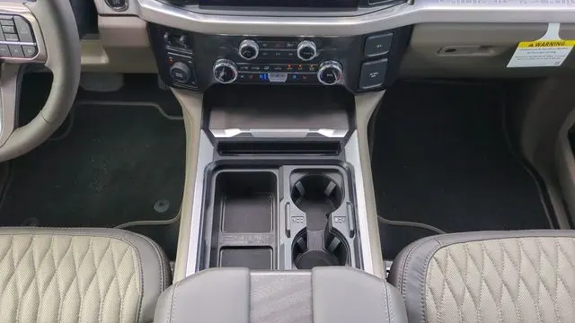 2025 Ford F-350 Super Duty XLT