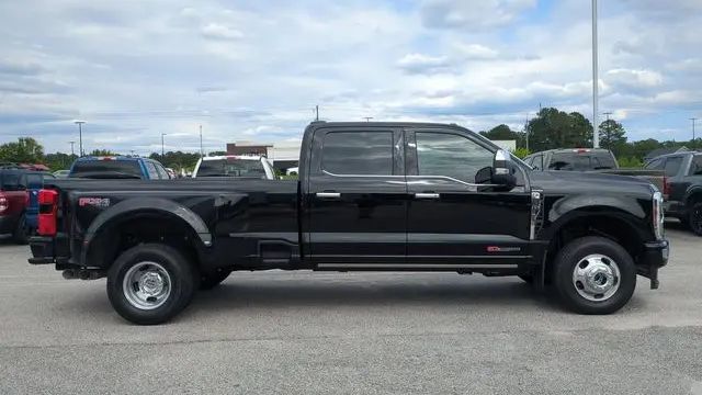 2025 Ford F-350 Super Duty XLT