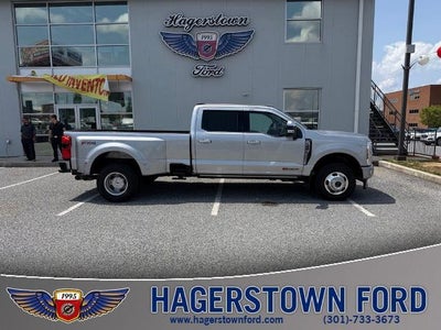 Photo of a 2024 Ford F-350 Super Duty 4X4 Limited 4DR Crew Cab 8 FT. LB DRW Pickup for sale