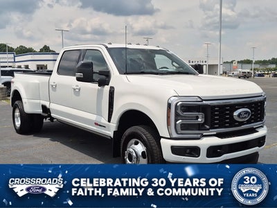 2025 Ford F-350 Super Duty 4X4 King Ranch 4DR Crew Cab 8 FT. LB DRW Pickup