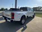 2024 F-350 Super Duty Thumbnail 3