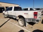 2025 F-350 Super Duty Thumbnail 3