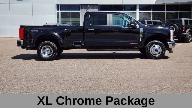2025 Ford F-350 Super Duty Platinum
