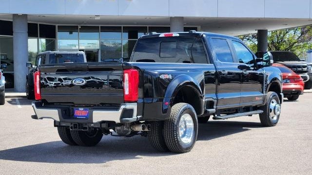 2025 Ford F-350 Super Duty Platinum