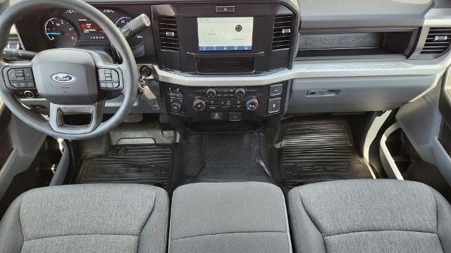 2025 Ford F-350 Super Duty Platinum