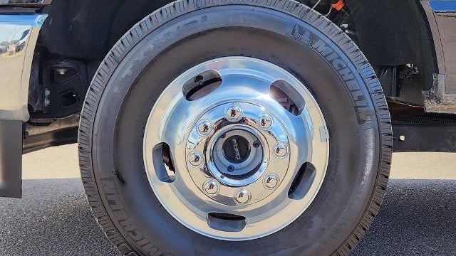 2025 Ford F-350 Super Duty Platinum