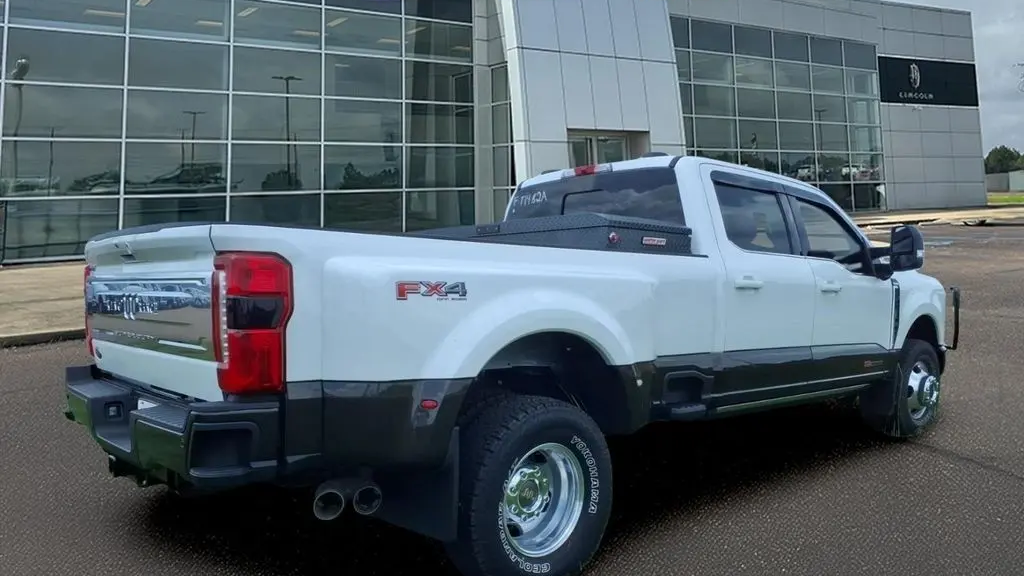 2024 Ford F-350 Super Duty King Ranch