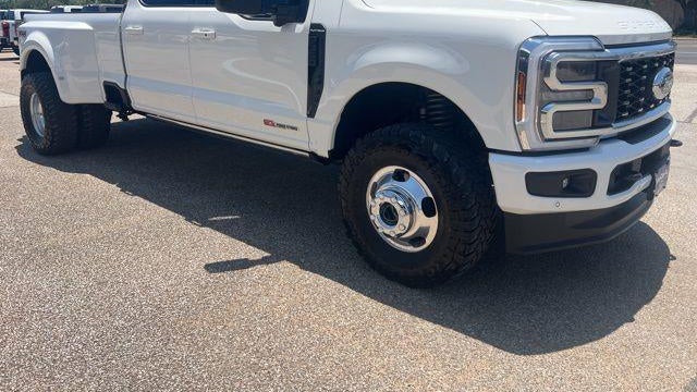 2025 Ford F-350 Super Duty King Ranch