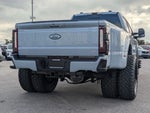 2025 F-350 Super Duty Thumbnail 1