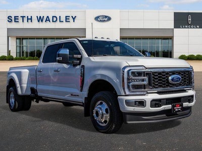 2025 Ford F-350 Super Duty 4X4 Platinum 4DR Crew Cab 8 FT. LB DRW Pickup