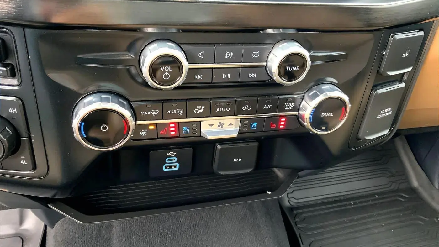 2023 Ford F-350 Super Duty King Ranch