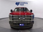 2024 F-350 Super Duty Thumbnail 2
