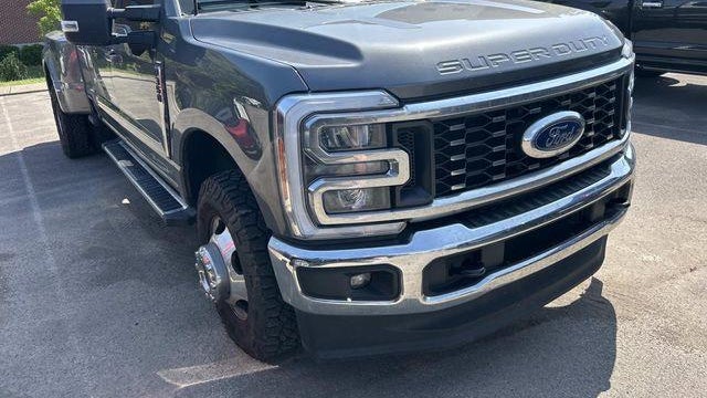 2023 Ford F-350 Super Duty Platinum