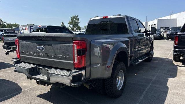 2023 Ford F-350 Super Duty Platinum