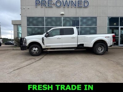 2025 Ford F-350 Super Duty 4X4 Lariat 4DR Crew Cab 8 FT. LB DRW Pickup