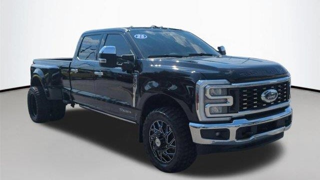 2025 Ford F-350 Super Duty King Ranch