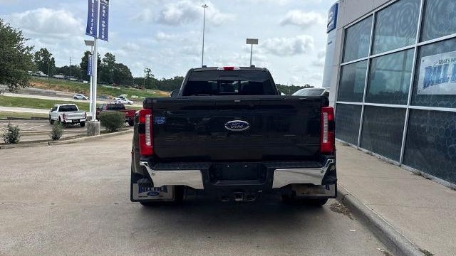 2025 Ford F-350 Super Duty Platinum