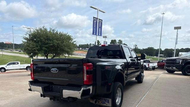 2025 Ford F-350 Super Duty Platinum