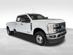 2025 F-350 Super Duty Thumbnail 2