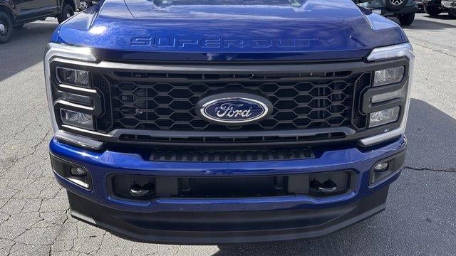 2026 Ford F-350 Super Duty XLT