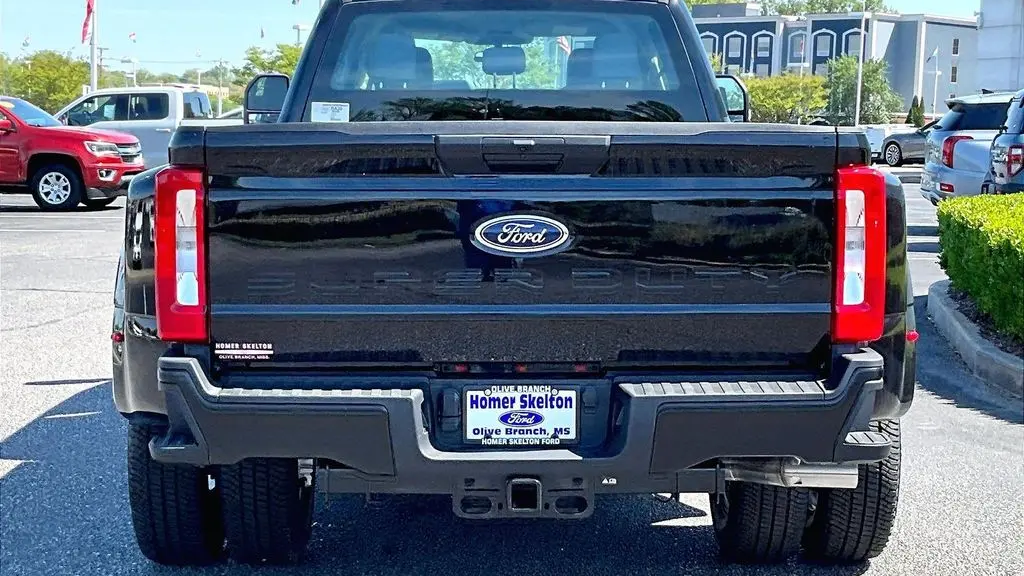 2026 Ford F-350 Super Duty XL