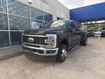 2023 F-350 Super Duty Thumbnail 4