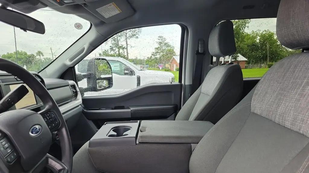 2026 Ford F-350 Super Duty XLT
