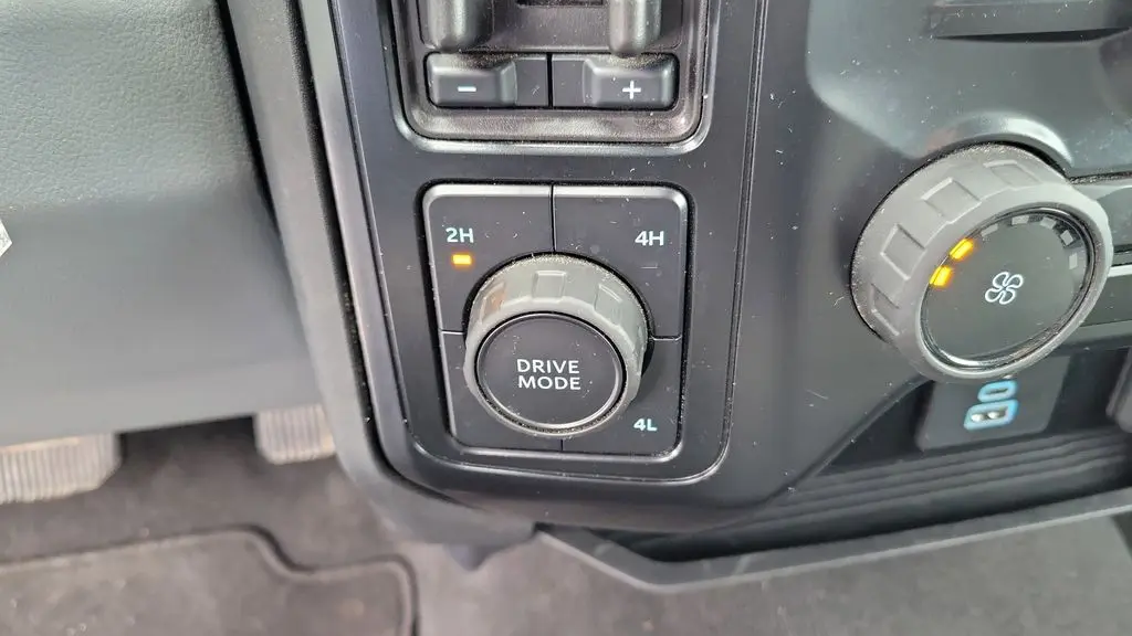 2026 Ford F-350 Super Duty XLT