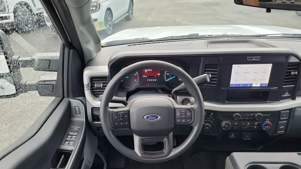 2026 Ford F-350 Super Duty XLT