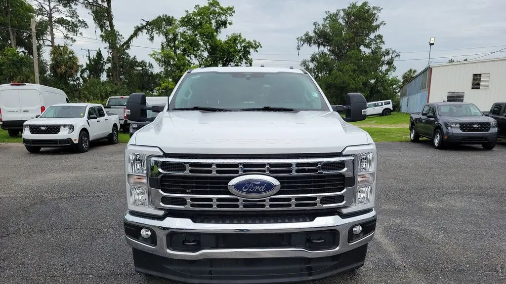 2026 Ford F-350 Super Duty XLT