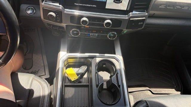 2022 Ford F-350 Super Duty Lariat