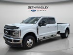 2025 F-350 Super Duty Thumbnail 3
