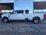 2025 F-350 Super Duty Thumbnail 3