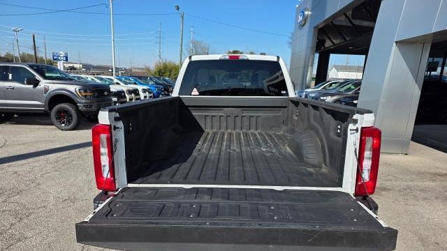 2025 Ford F-350 Super Duty Platinum