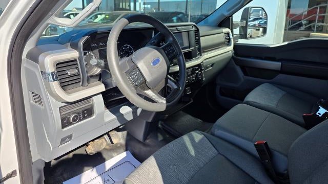 2025 Ford F-350 Super Duty Platinum