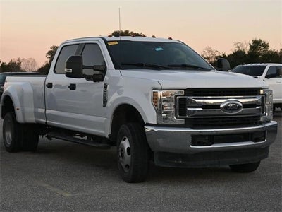 2019 Ford F-350 Super Duty 4X4 XL 4DR Crew Cab 8 FT. LB DRW Pickup