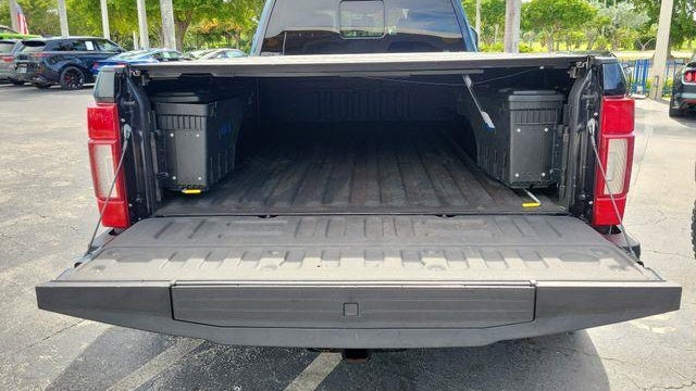 2022 Ford F-350 Super Duty Platinum