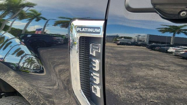 2022 Ford F-350 Super Duty Platinum