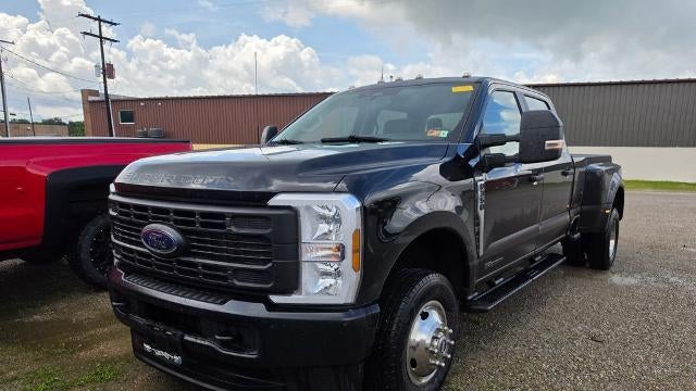 Preowned 2025 Ford F-350 Super Duty Platinum for Sale
