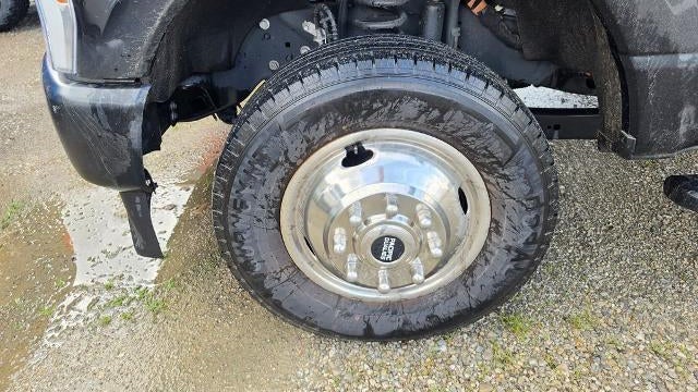 2025 Ford F-350 Super Duty Platinum